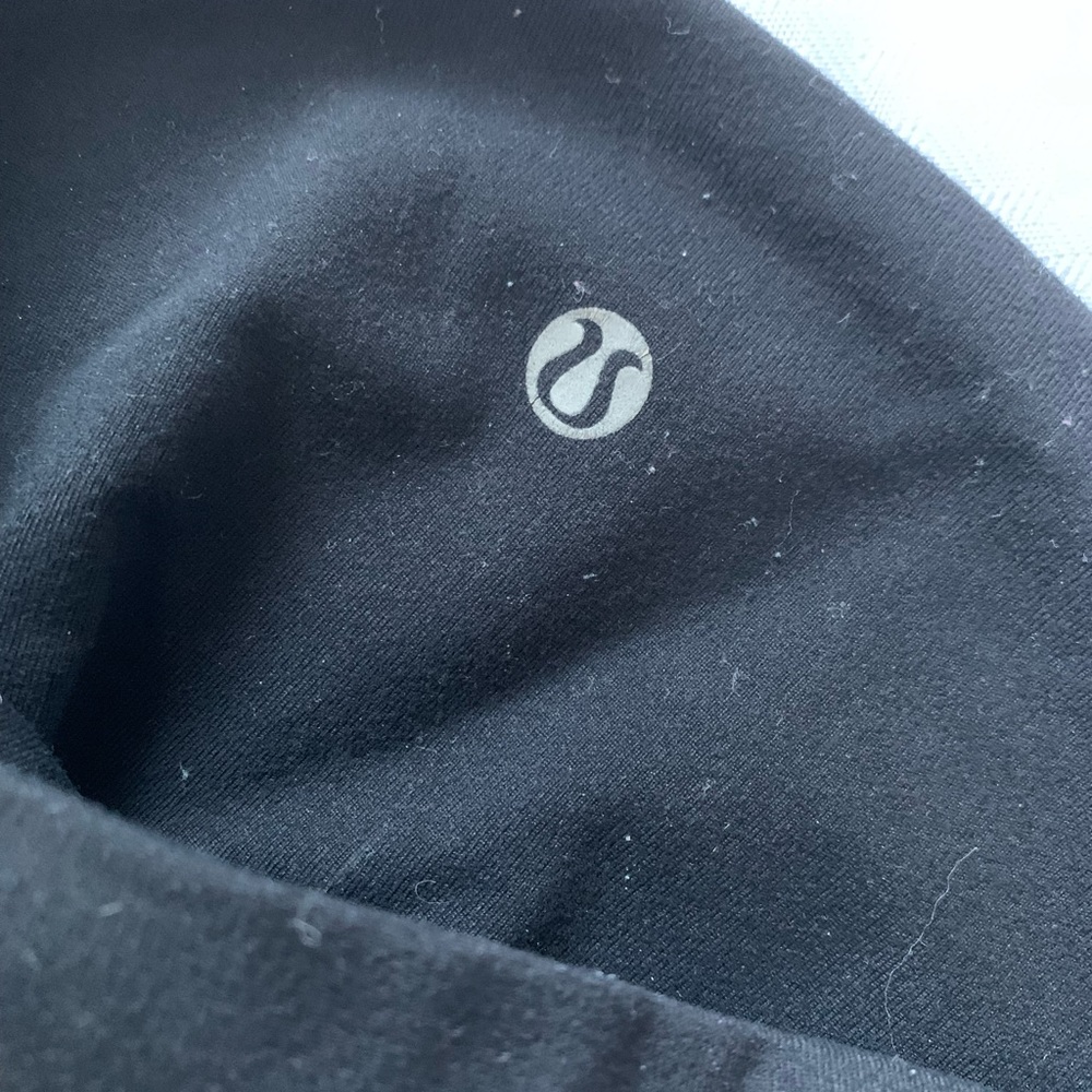 LULULEMON BIKE SHORTS XS